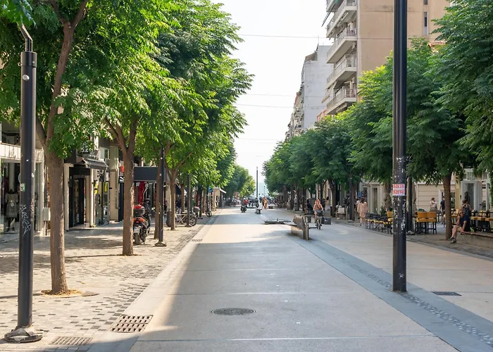 Agias Sofias Promenade Apt