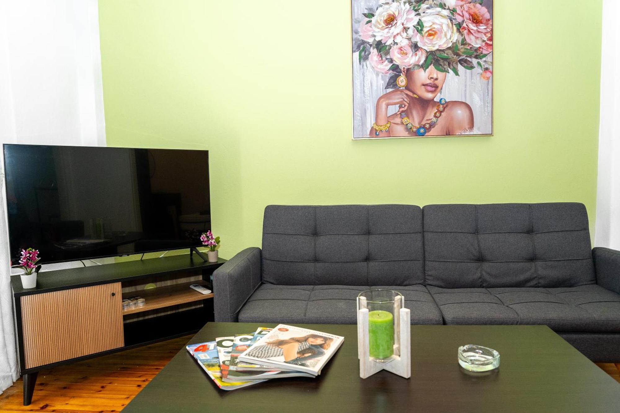 Agias Sofias Promenade Apartment *