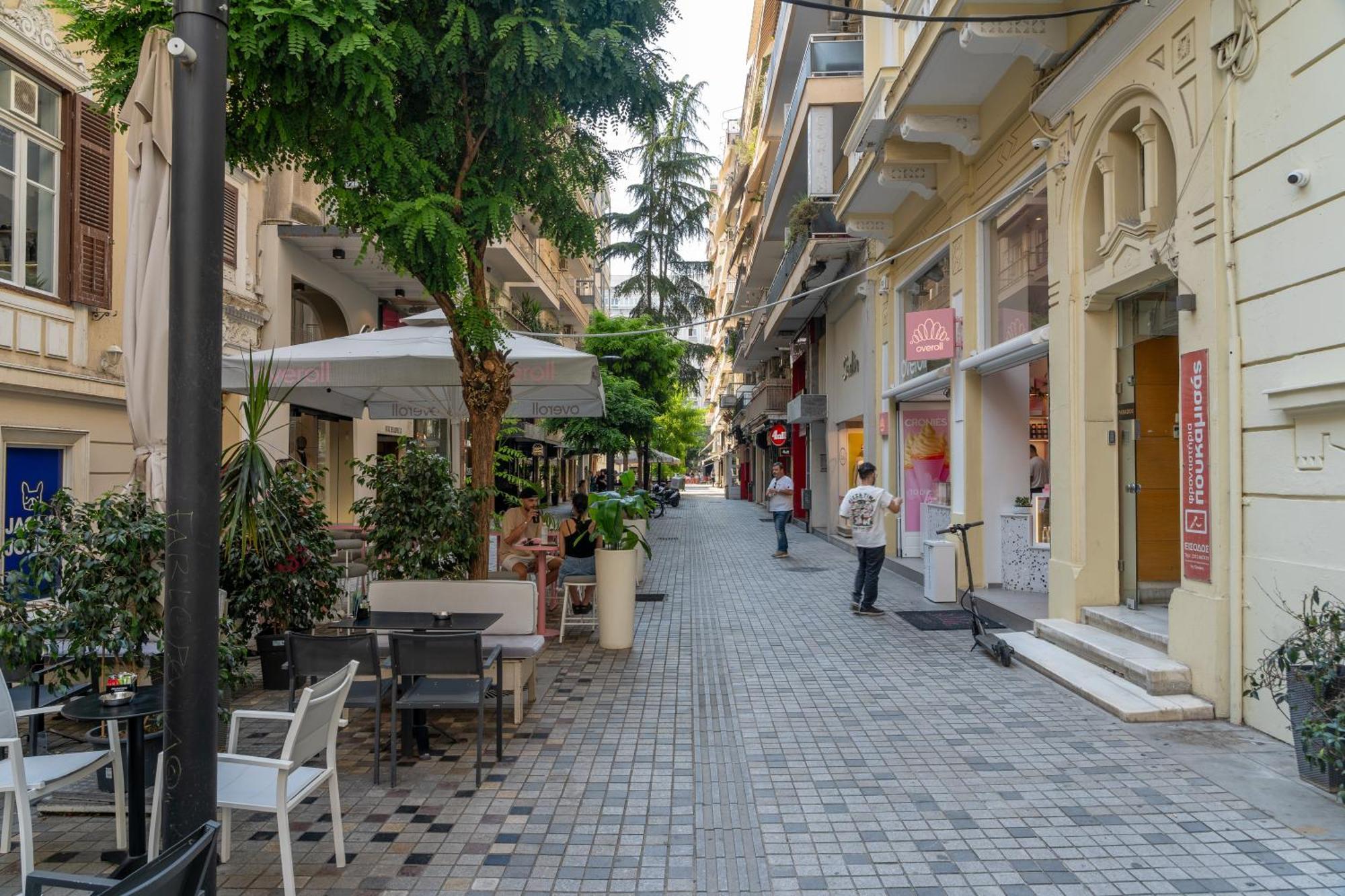 Agias Sofias Promenade Apartment *